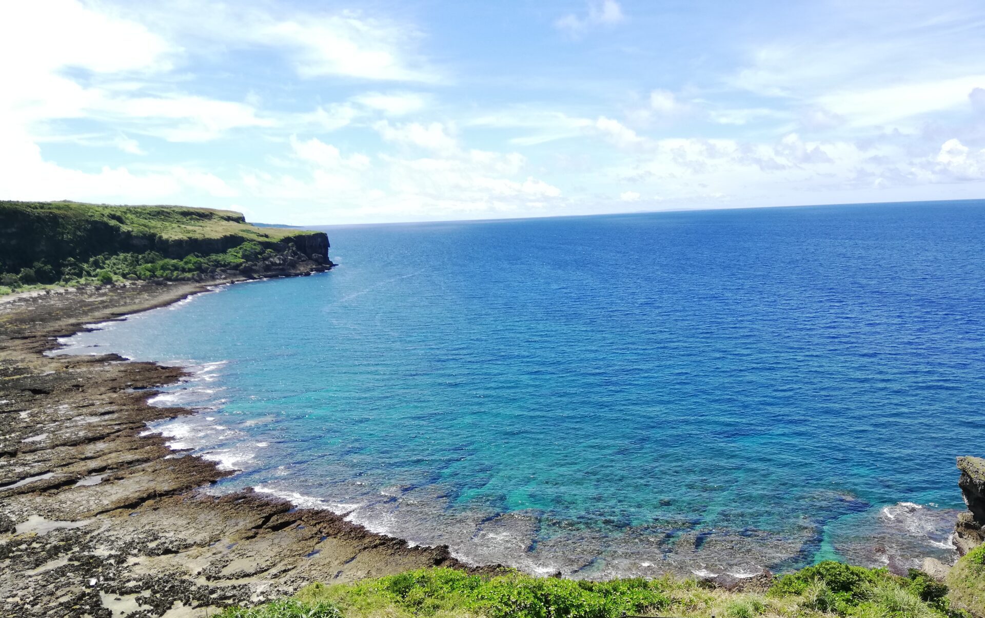 離島でデニムを仕立てる日常の風景